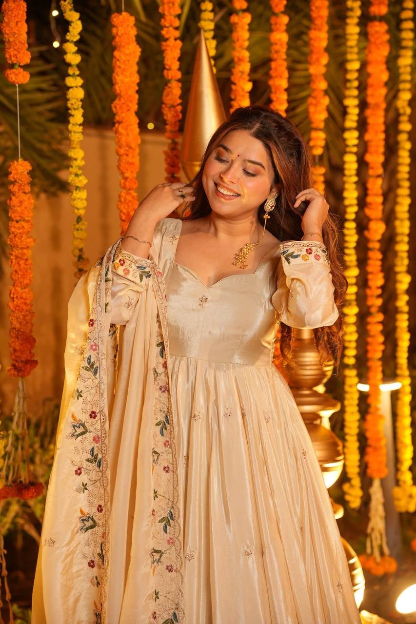 Luxury Floral Embroidered Anarkali Suit Set