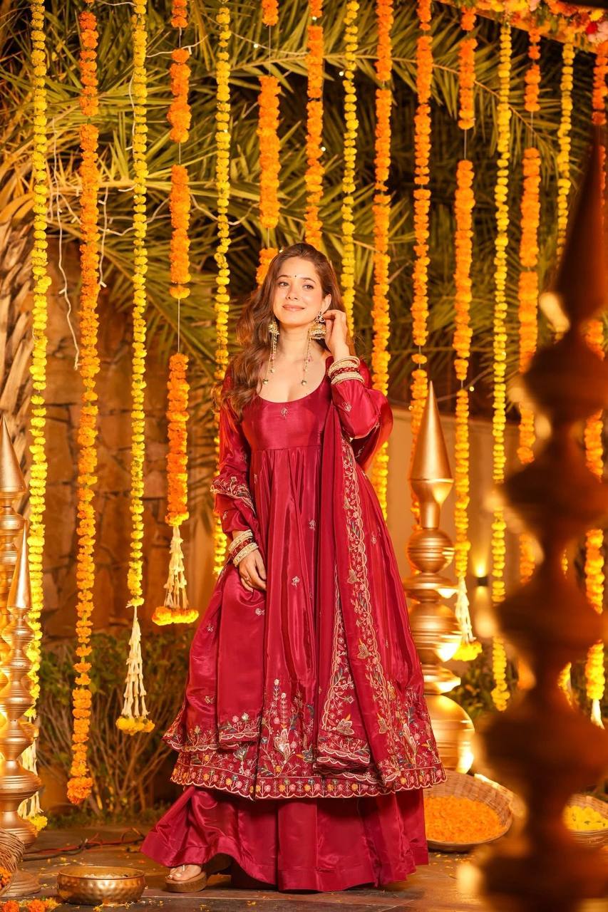 Luxury Floral Embroidered Anarkali Suit Set