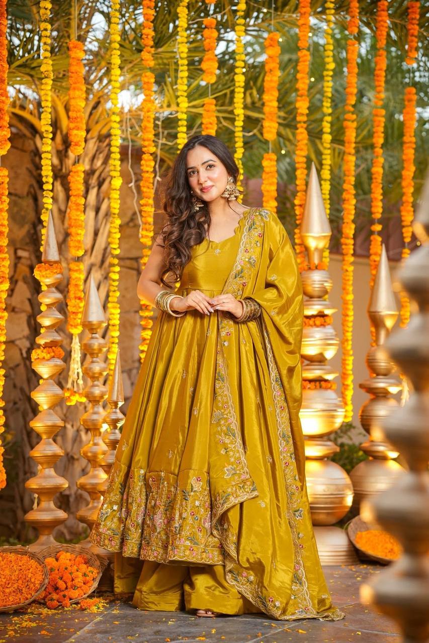 Luxury Floral Embroidered Anarkali Suit Set
